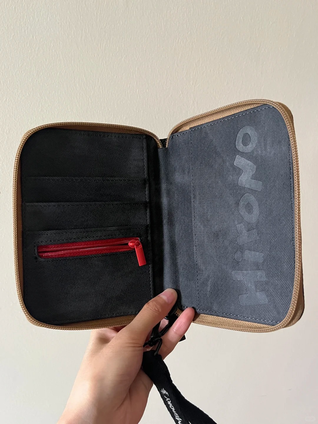 POPMART Original Hirono Serie  – Coffee Equipment Travel Bag Bewertung und Preis